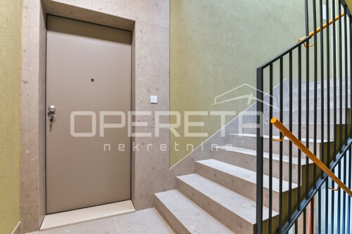 Thumbnail 6358054 - 3