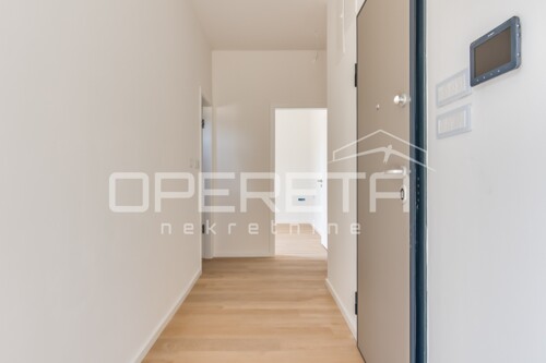 Thumbnail 6358055 - 5