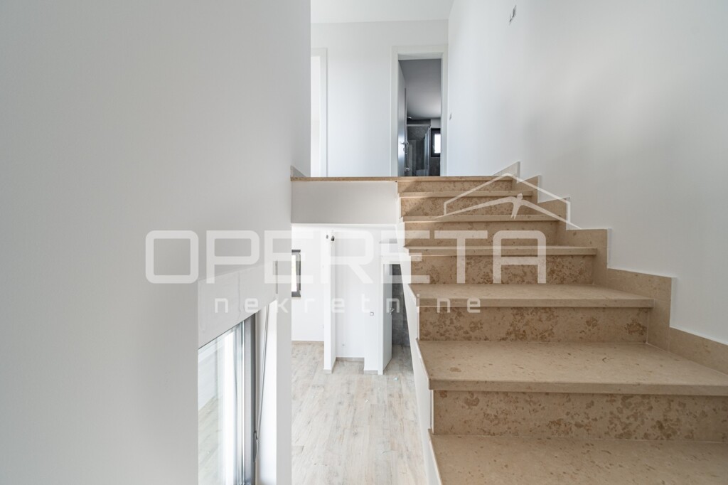 Image 6358056 - 4