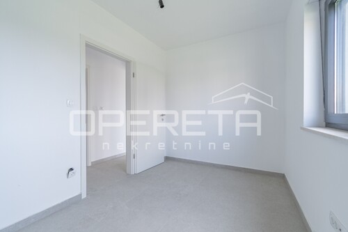 Thumbnail 6358058 - 3