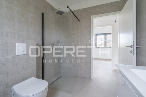 Thumbnail 6358060 - 12