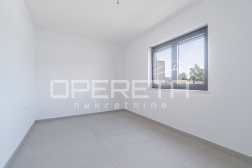 Thumbnail 6358061 - 10