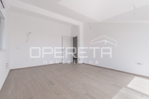 Thumbnail 6358062 - 5