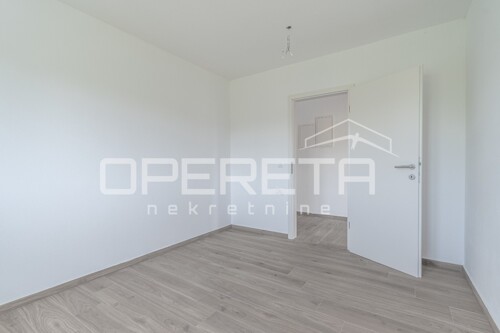 Thumbnail 6358063 - 3