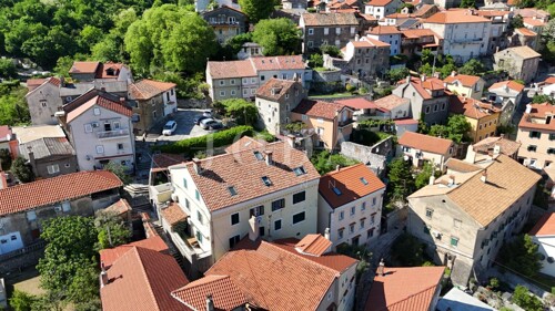 Thumbnail 6358103 - 6