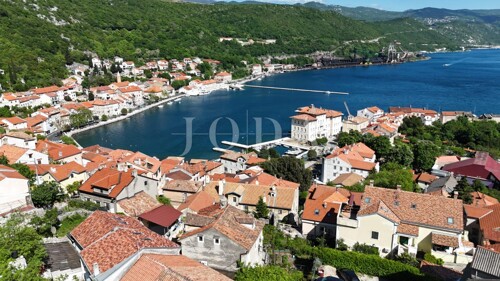 Bakar noviji stan u starom gradu