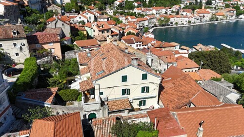 Thumbnail 6358103 - 3