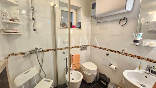 Thumbnail 6358103 - 19