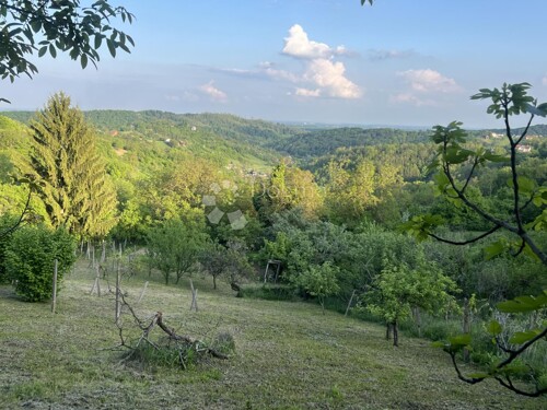 ČUČERJE – Poljoprivredno zemljište s pogledom i objektom 175