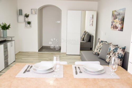 Thumbnail 6358120 - 13