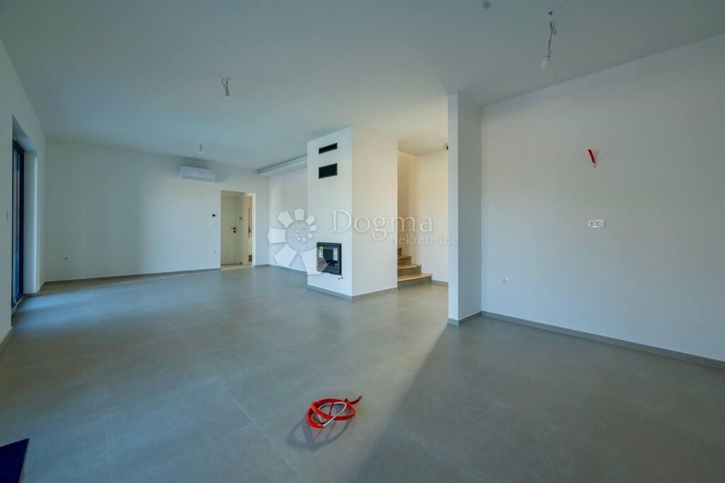 Image 6358125 - 5