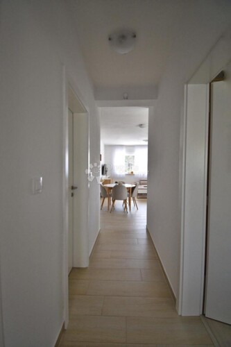 Thumbnail 6358134 - 12