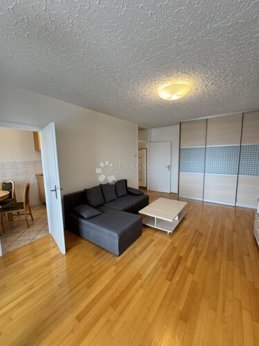 Thumbnail 6358137 - 3