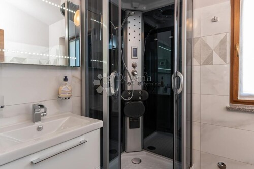 Thumbnail 6358146 - 9