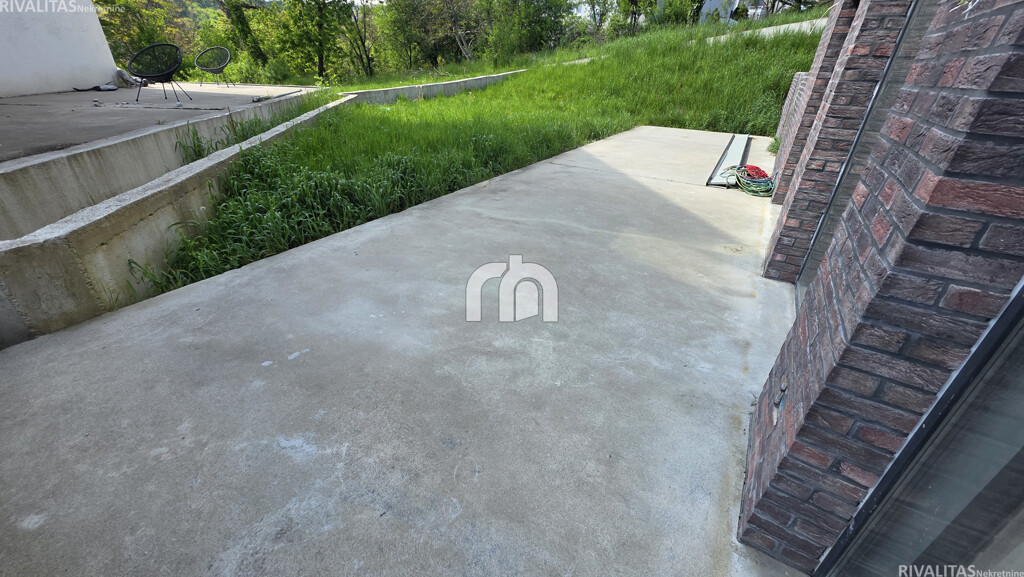 Image 6358149 - 8