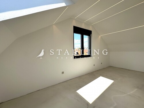 Thumbnail 6358154 - 3