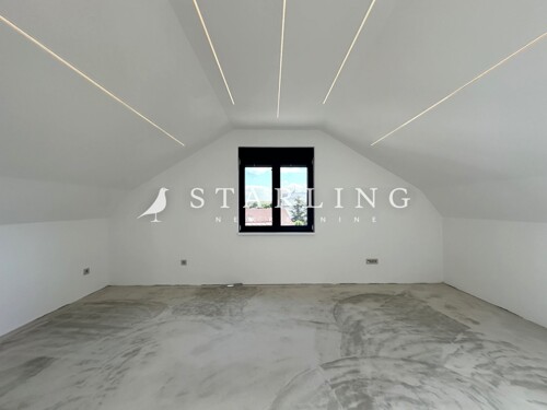 Thumbnail 6358154 - 4