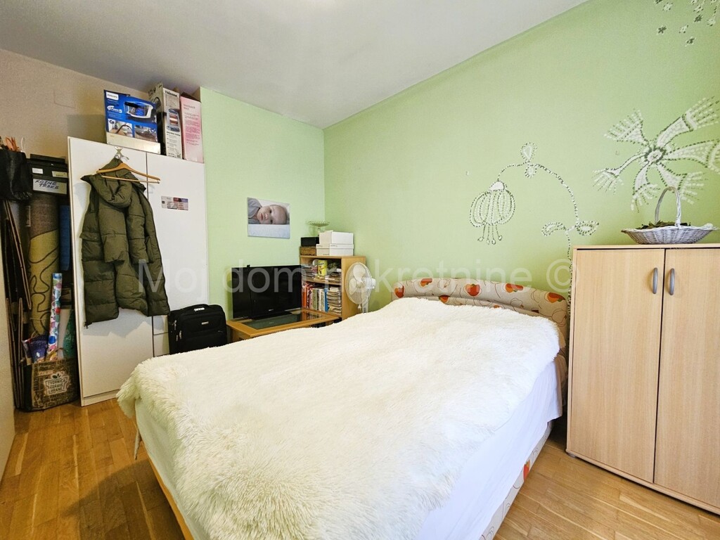 Image 6358216 - 8