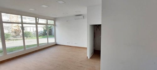 Novi Zagreb-Odra: poslovni prostor 40m2, prizemlje, novouređen