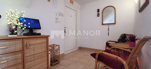 RIJEKA, PEĆINE - 4S+DB stan s okućnicom i garažom, 1.red do