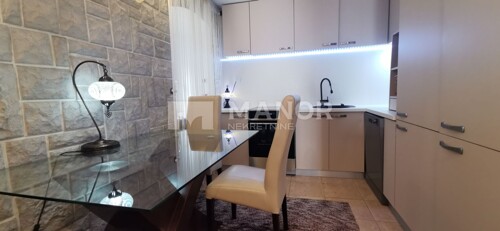 Thumbnail 6358304 - 5