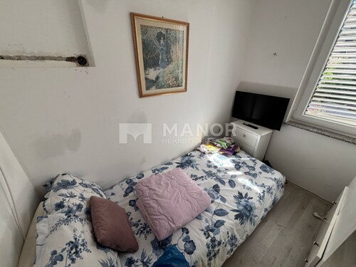 Thumbnail 6358306 - 4