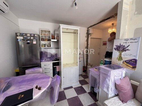 RIJEKA, ZAMET - 1S+DB stan u fazi adaptacije, 28 m2