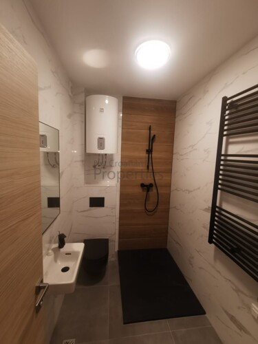 Thumbnail 6358349 - 13