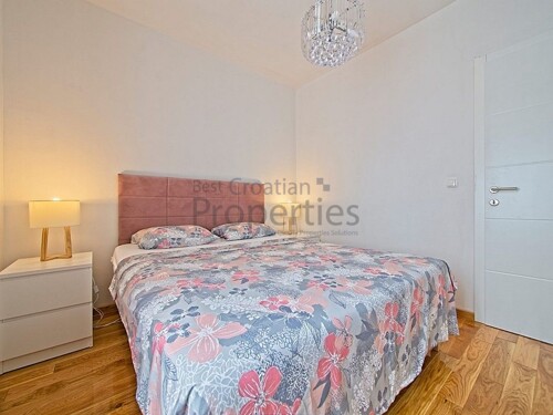 Thumbnail 6358352 - 10