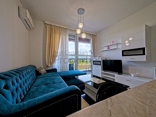 Thumbnail 6358352 - 3