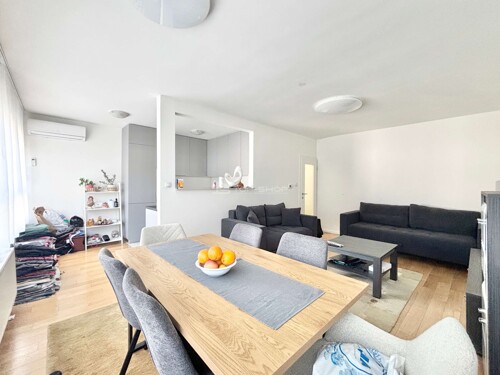 Thumbnail 6358356 - 9