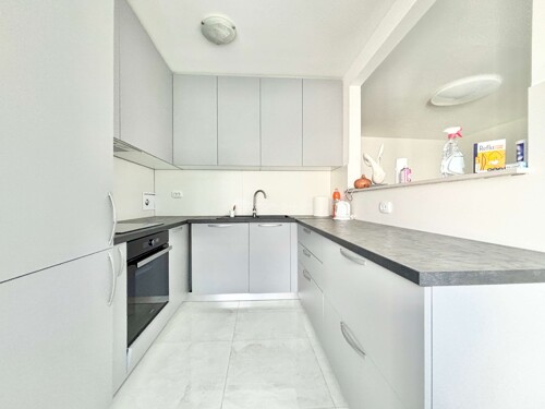 Thumbnail 6358356 - 3