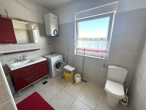 Thumbnail 6358386 - 12