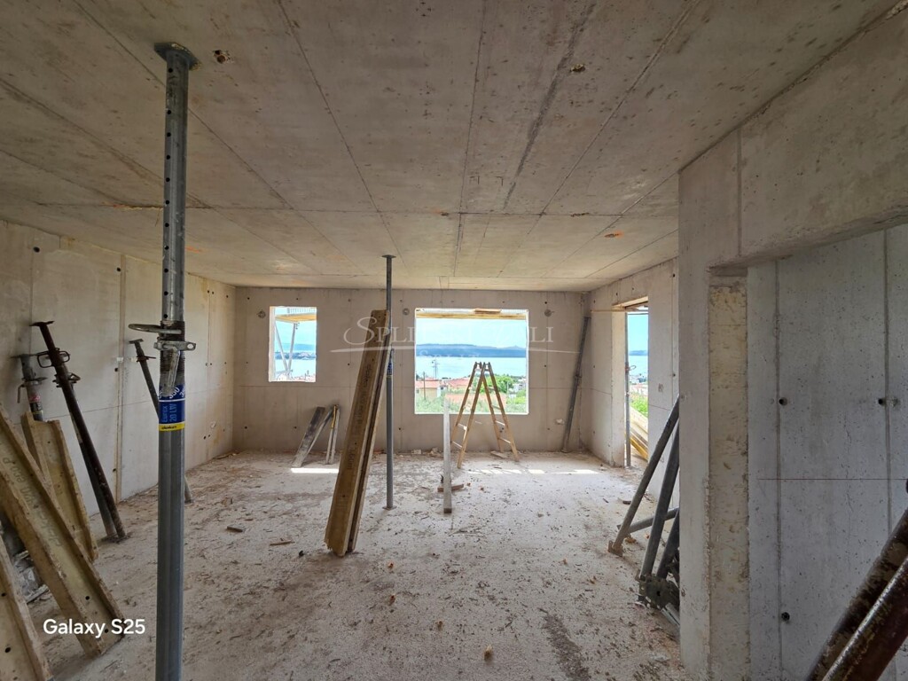 Image 6358396 - 4
