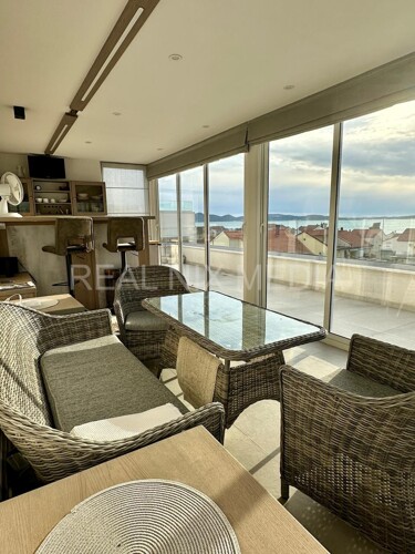 Thumbnail 6358397 - 5