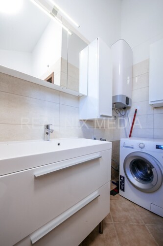 Thumbnail 6358398 - 12