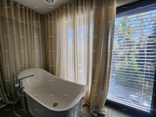 Thumbnail 6358402 - 25