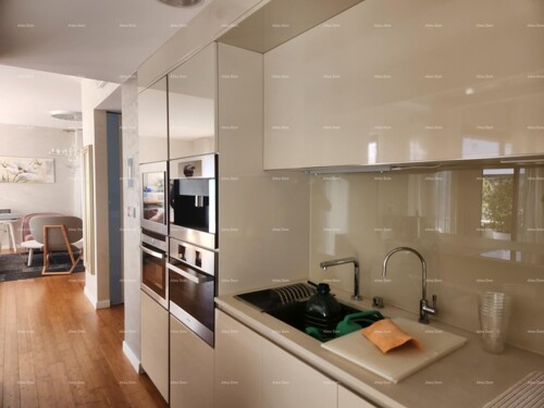 Thumbnail 6358402 - 9