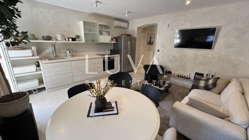 Thumbnail 6358407 - 6