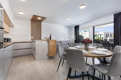Malinska - apartman s bazenom i pogledom na more