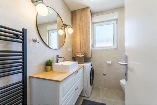 Thumbnail 6358429 - 9