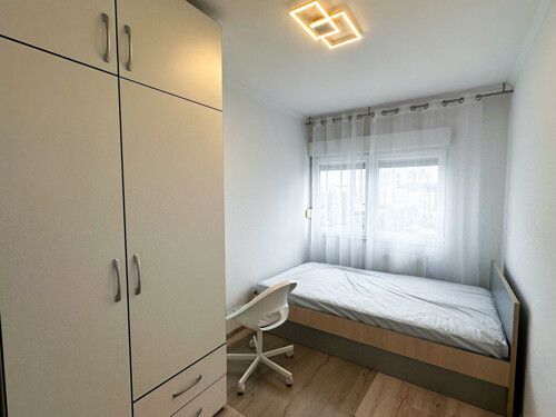 Thumbnail 6358445 - 6