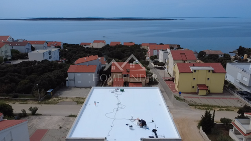 Thumbnail 6358459 - 3