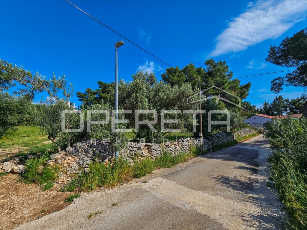 Image 6359310 - 12
