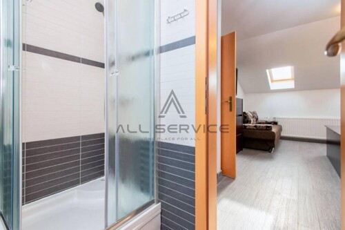 Thumbnail 6359323 - 6