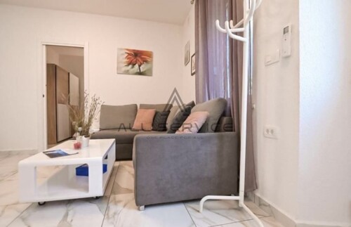 Thumbnail 6359325 - 3