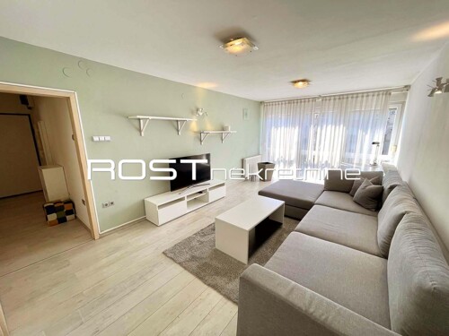 Thumbnail 6359356 - 4