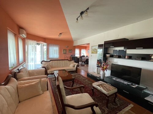 Thumbnail 6359381 - 5