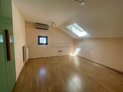 Thumbnail 6359382 - 13