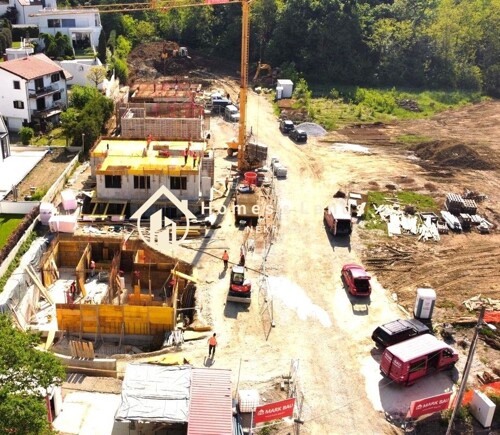 Thumbnail 6359388 - 6